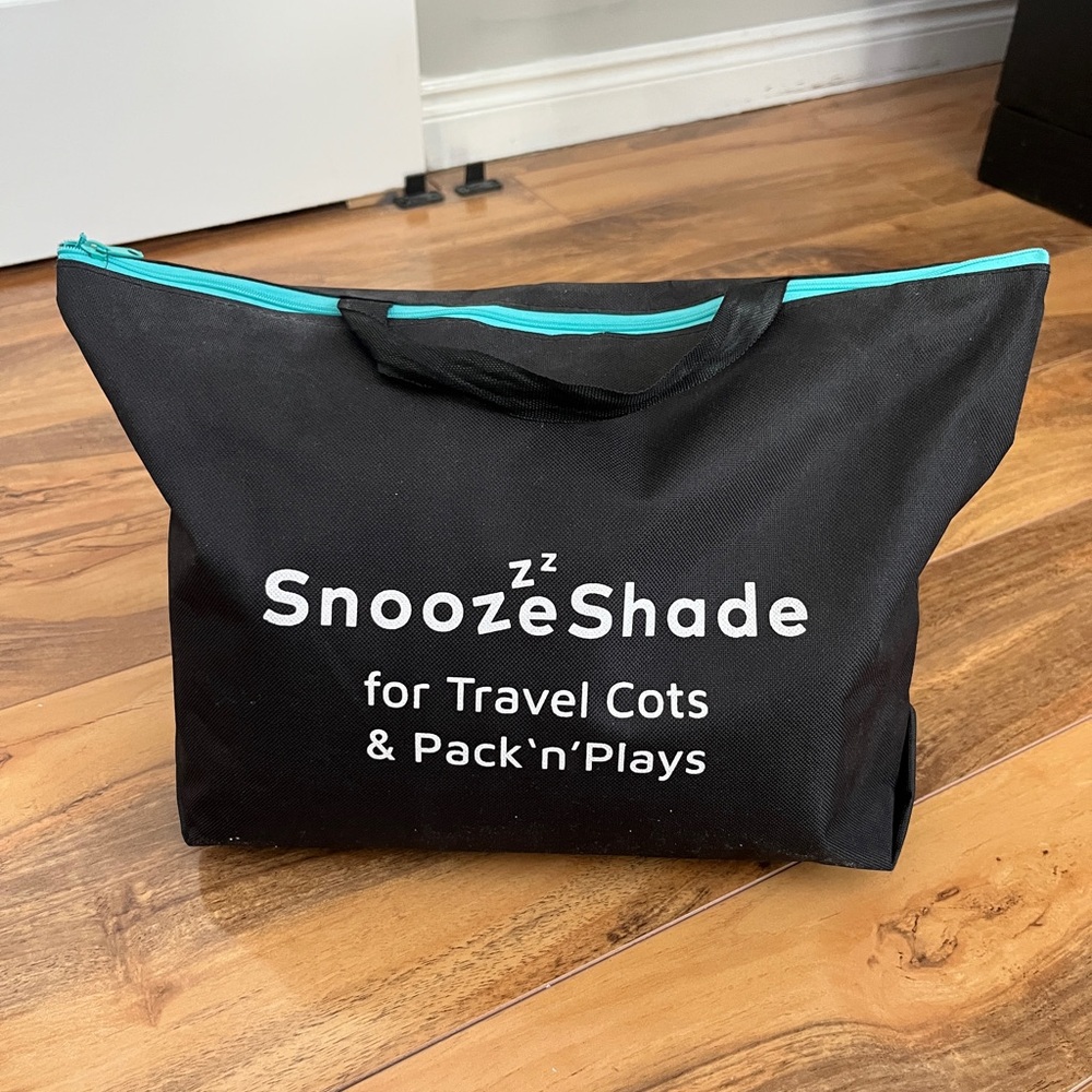 SnoozeShade Pack N Play Cover